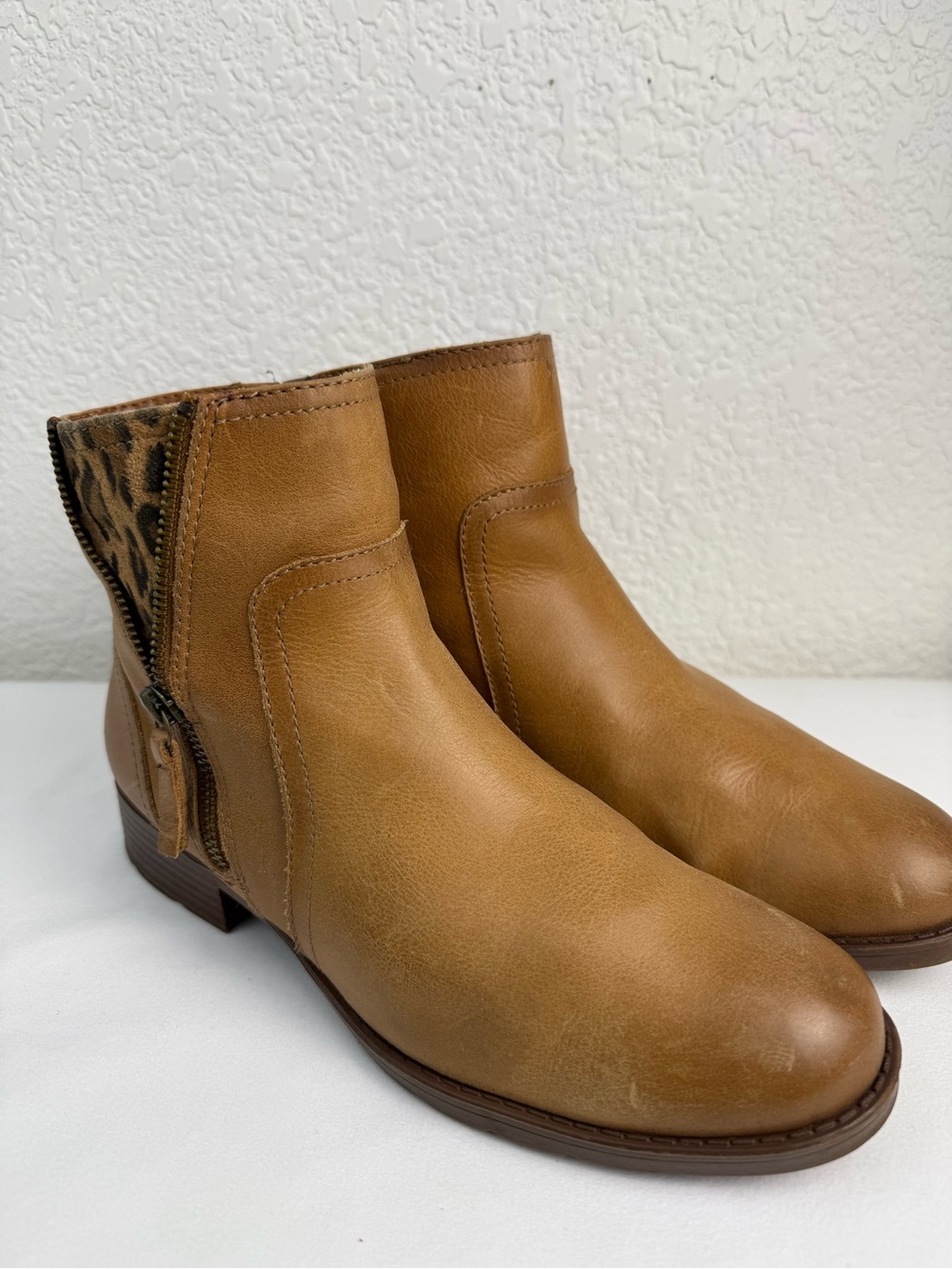 Comfortiva | Leather Ankle Booties | Leopard Zip Accent | 9W - Picture 5 of 13